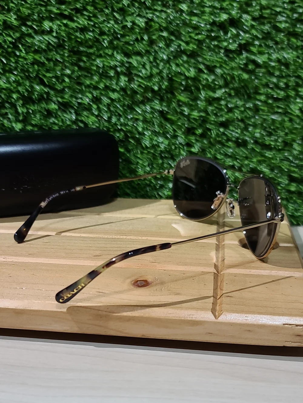 Coach HC7079 L1013 Aviator Sunglasses / Light Gold New